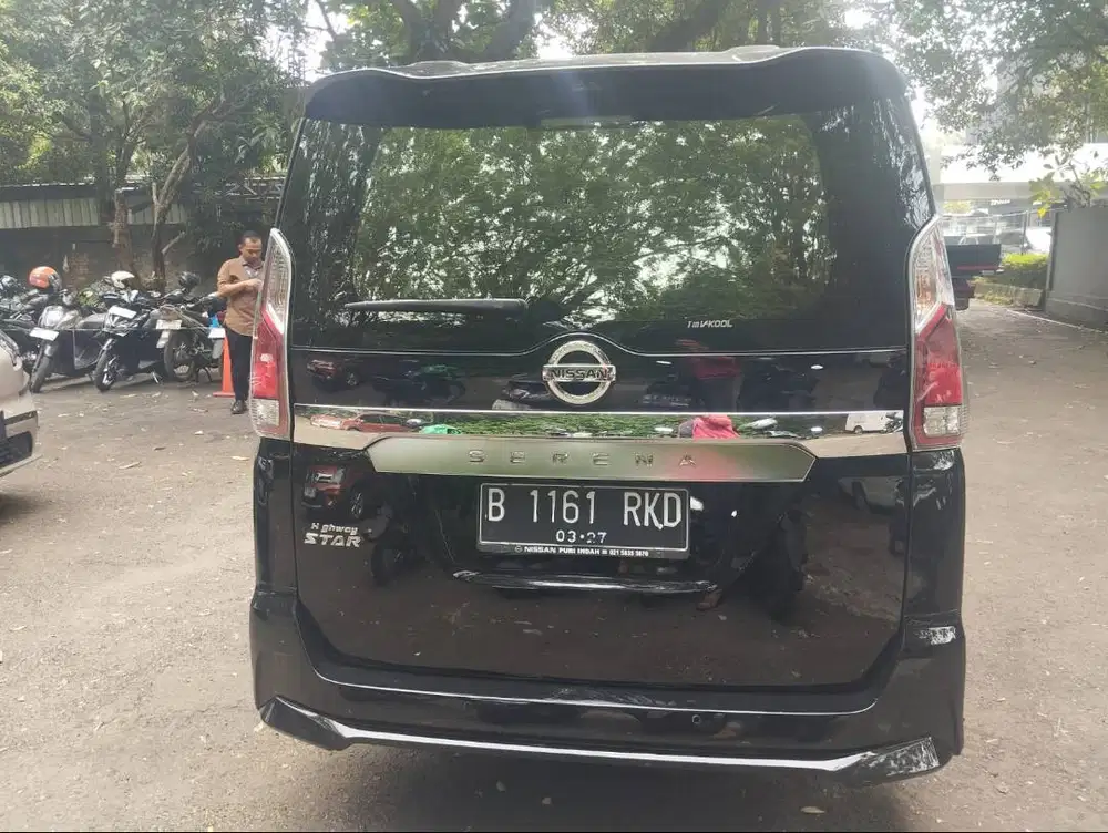 Nissan Serena 2.0 HWS AT Thn. 2022