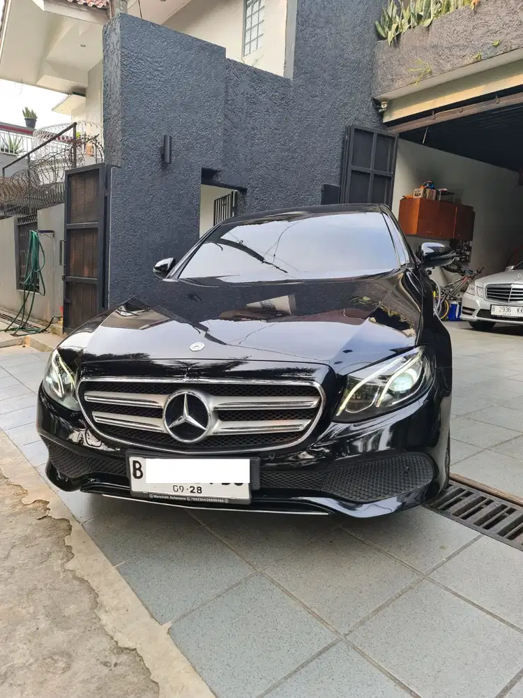 Mercedes-Benz E250 2017 Bensin