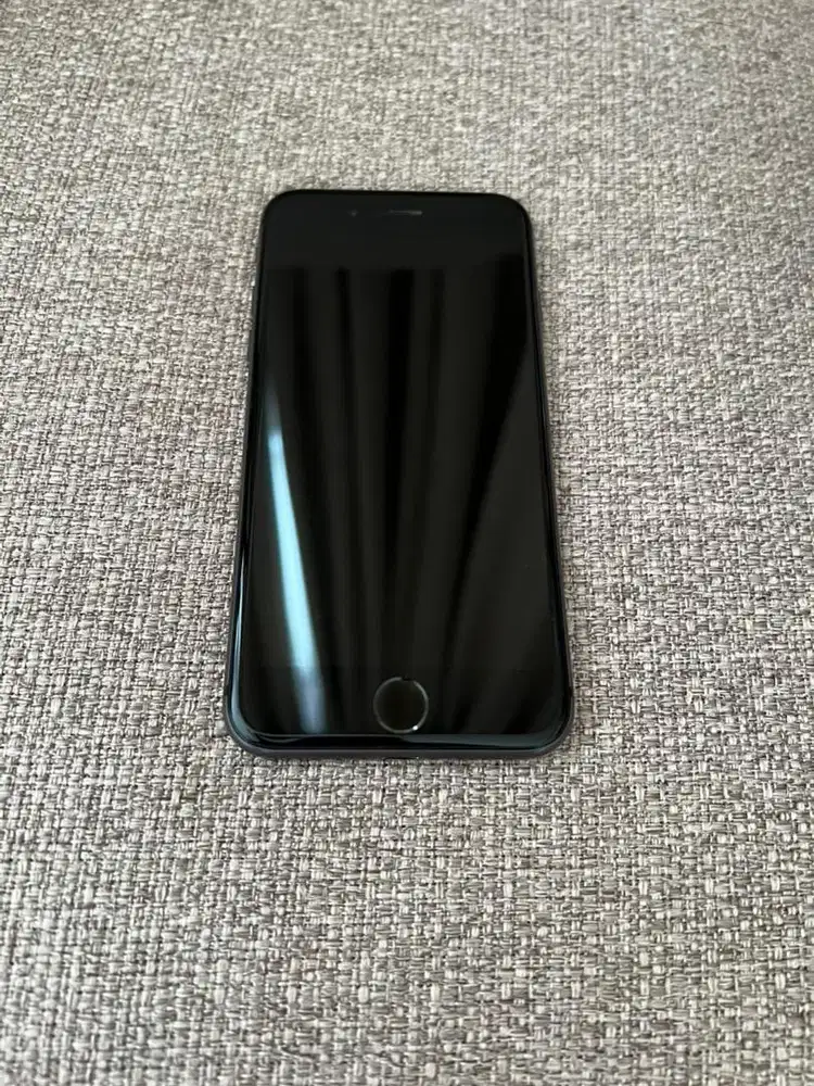 Iphone 8 64GB bekas