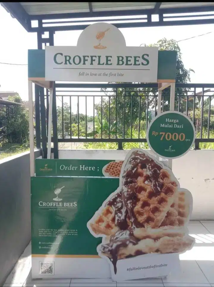 Booth jualan croffle