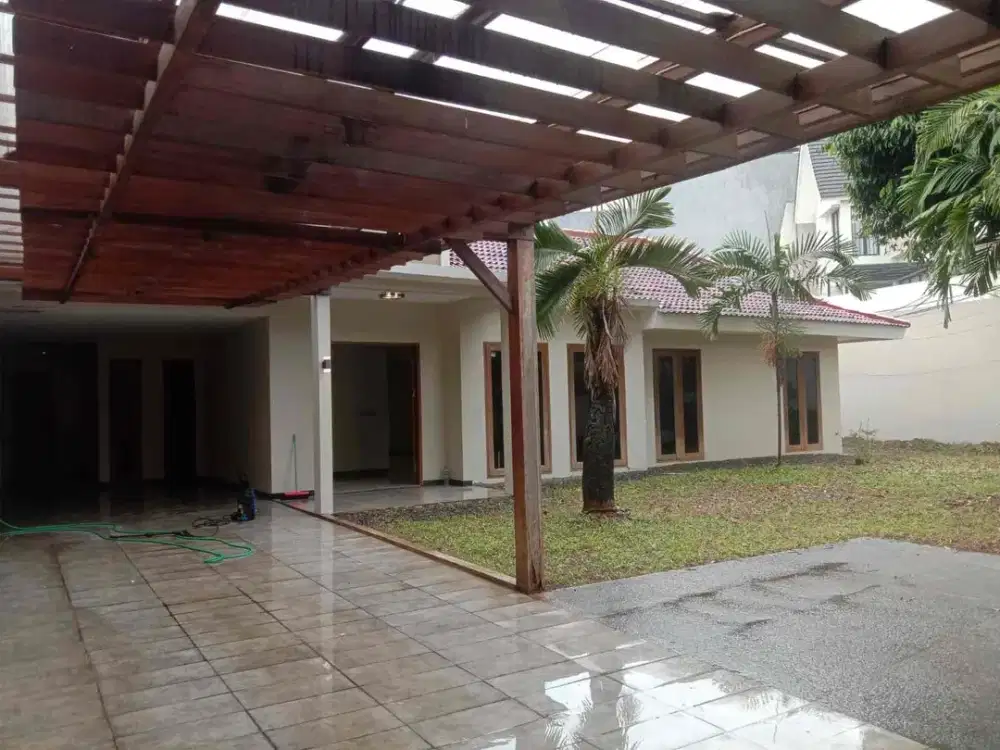 rumah. asri. lingkungan.  dekat. kemana2. hrg. bagus. kuningan. jayamandala1. no. 10. kuningan. lt.  hitungan. jauh. dibawah. hrg tanah.  cck. uyk. bgn. 3. townhouse.  nego. sd. jadi. shm.   cck. jg. itk. kod2an.  elit.