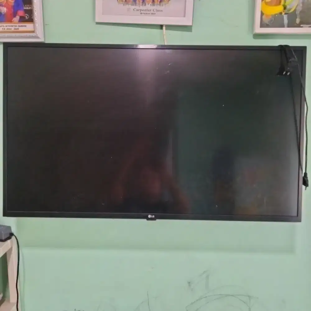 SMART TV LG 43 INCH BONUS BRACKET TV