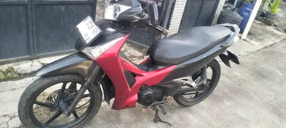 Jual honda supra 125 helm in