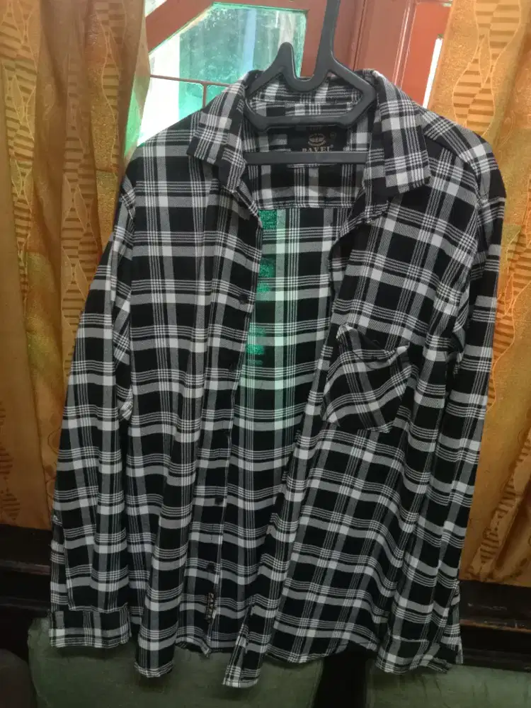 Kemeja Flanel kotak