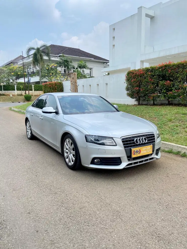 AUDI A4 1.8T  TAHUN 2011