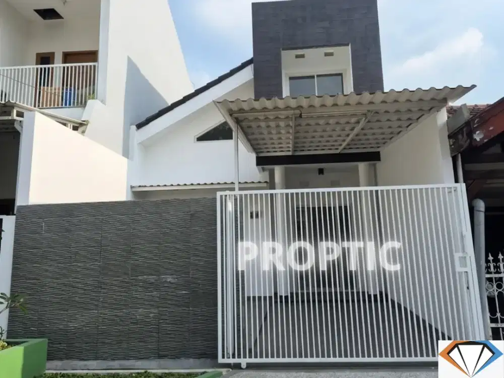 Rumah 2 Lantai Pondok Tjandra Waru Sidoarjo - RM053APD
