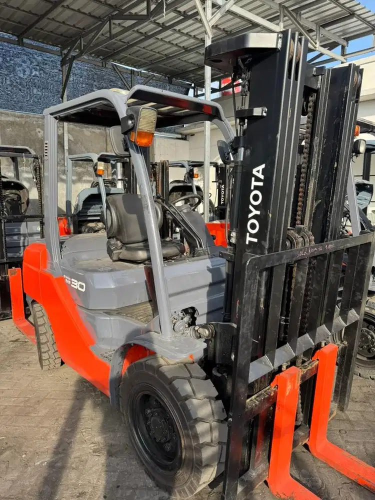 Forklift 3 Ton Toyota 3Stage 4.5 meter