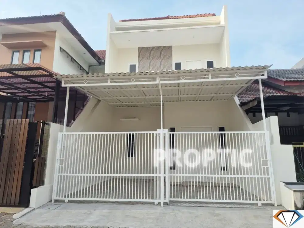 Rumah 2 Lantai Pondok Tjandra Waru Sidoarjo - RM051APD