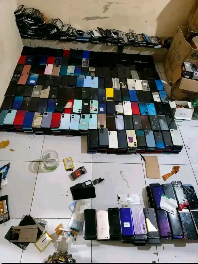 Di cari hp rusak