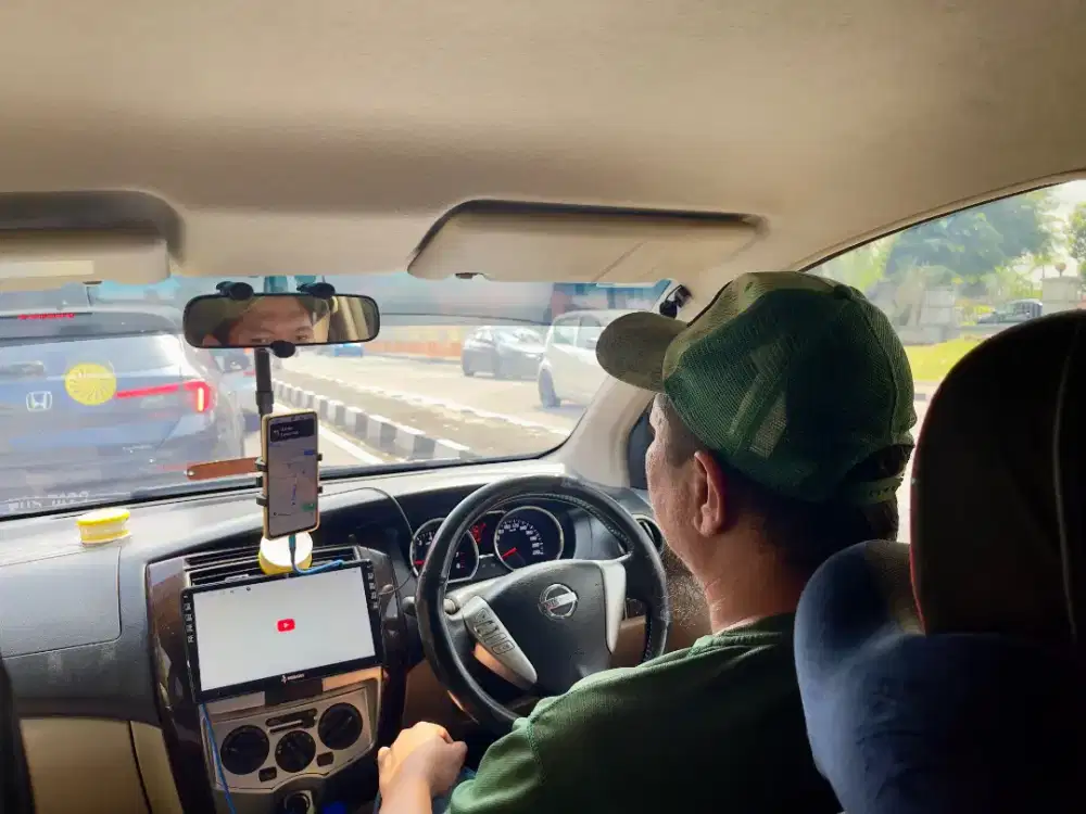 Lowongan driver Taxi