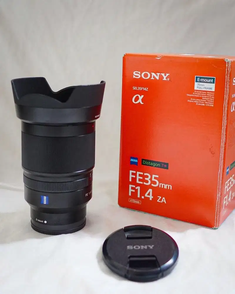 Lensa siny Zeiss 35mm F1.4 gullset