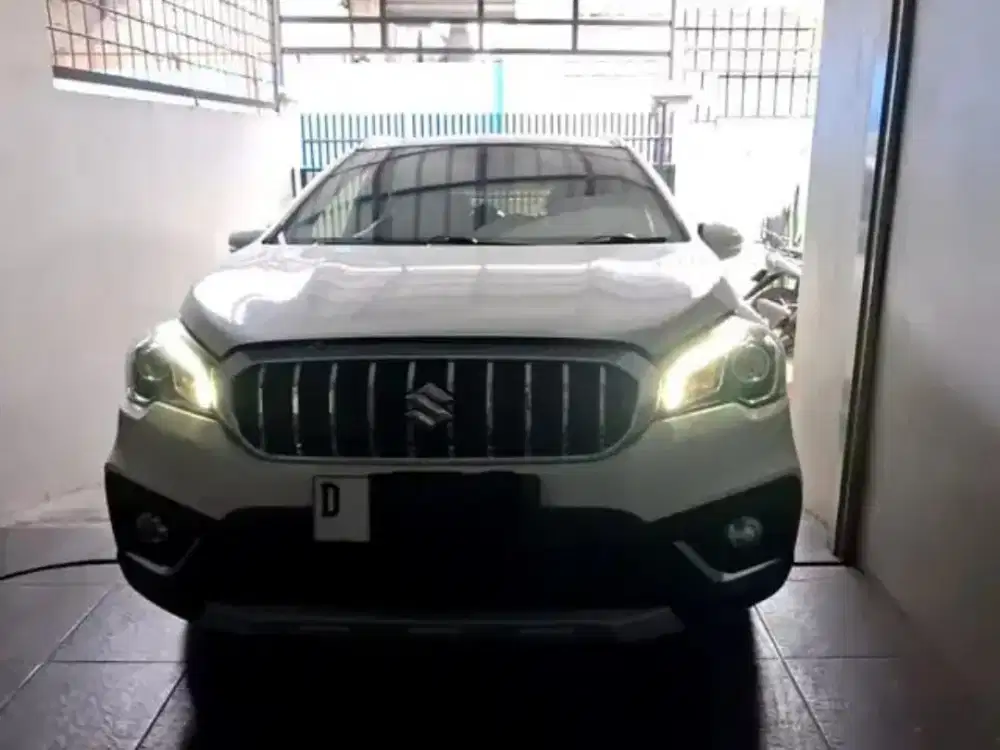 Suzuki SX4 2018 Bensin