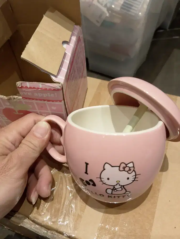 Cangkir Hello Kitty