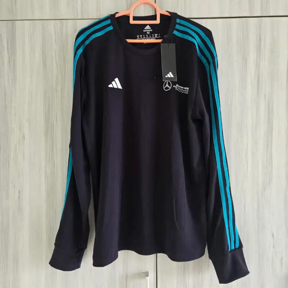 ADIDAS AMG petronas size M