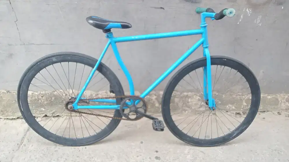 Sepeda fixie Ukuran 700x25c Rem torpedo