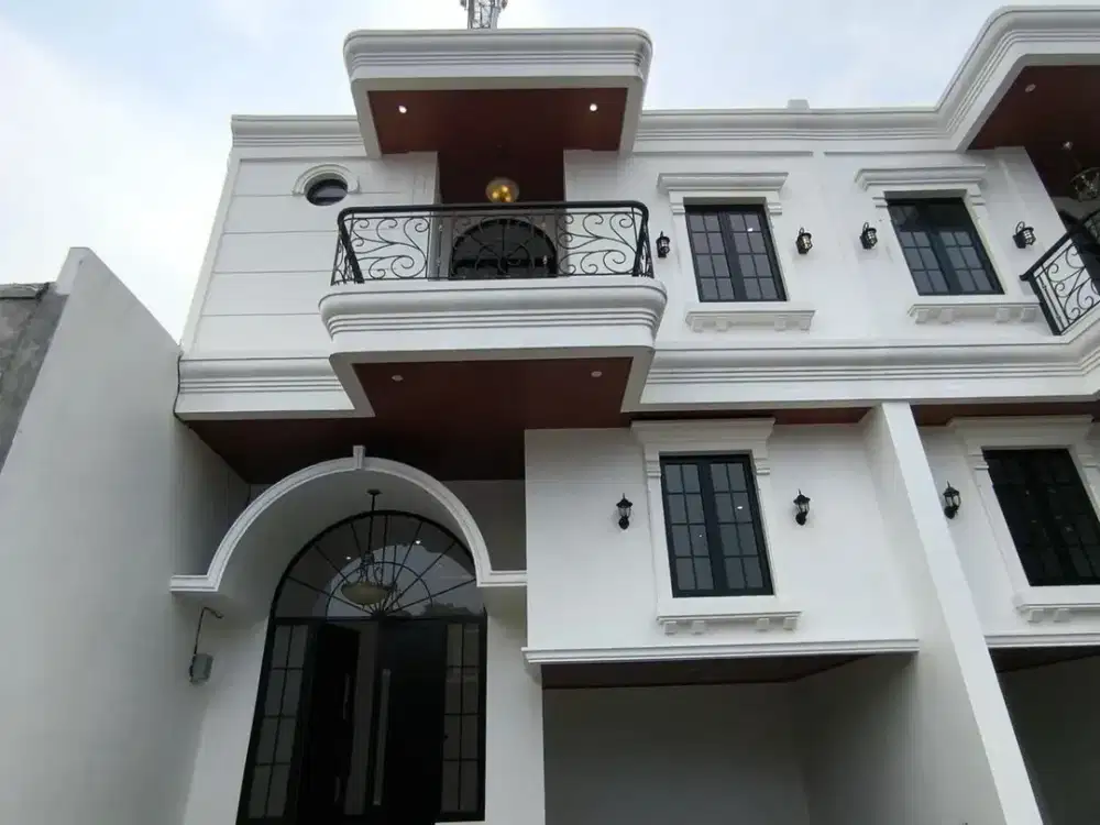 RUMAH CIBUBUR SIAP HUNI MEWAH 1MAN SHM BEBAS BANJIR LOKASI STRATEGIS