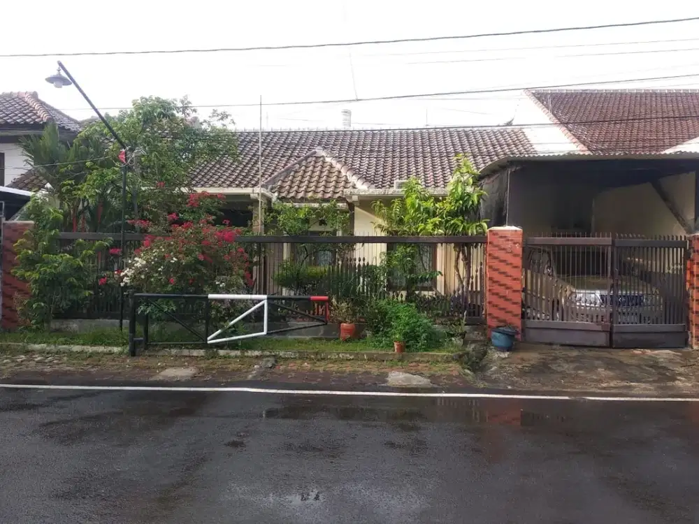 Rumah Semi Furnished Perumahan Batu Permata Tlogomas Malang Kota