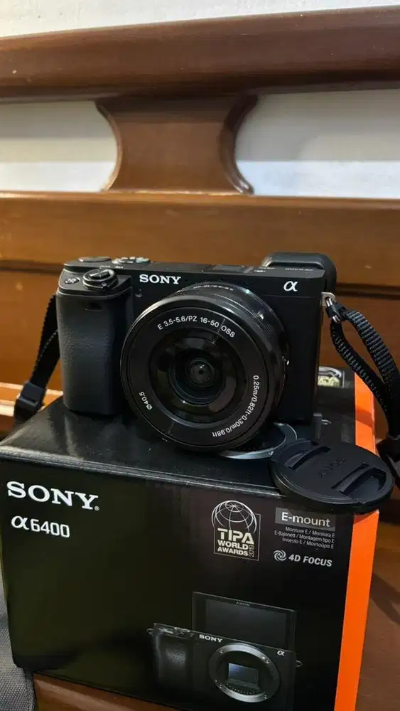 sony a6400 + kit lens (sc 1800an)