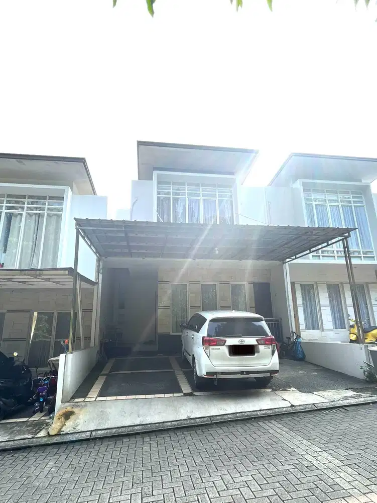 Disewakan Rumah  2 Lantai Matoa Residence
