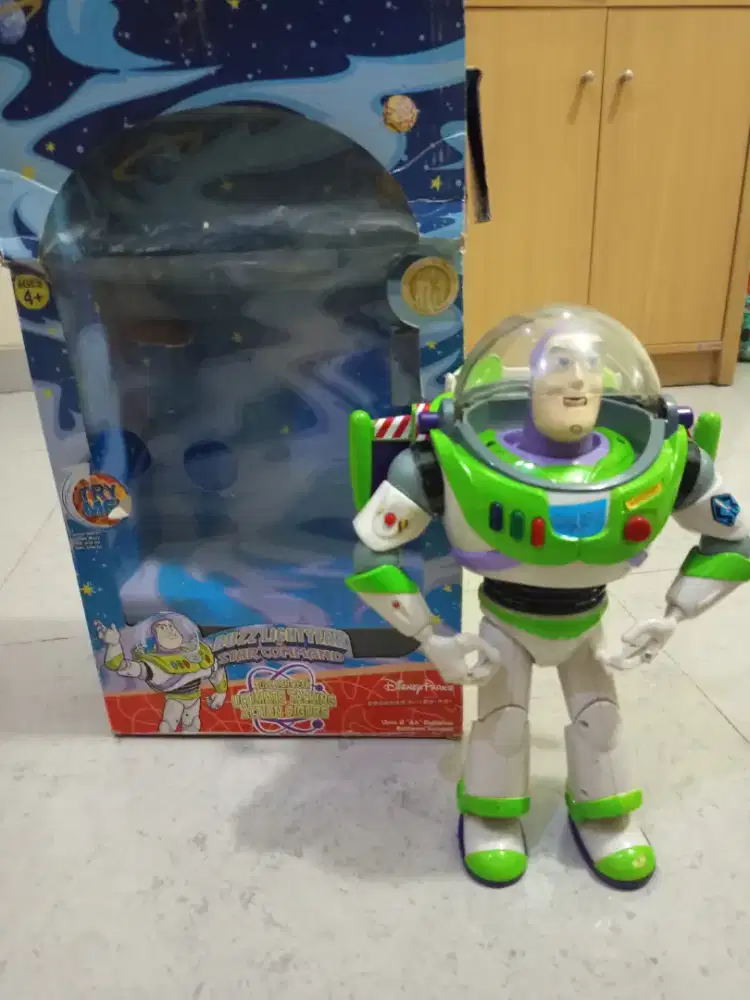Buzz Lightyear Ultimate Talking Action Figure Original