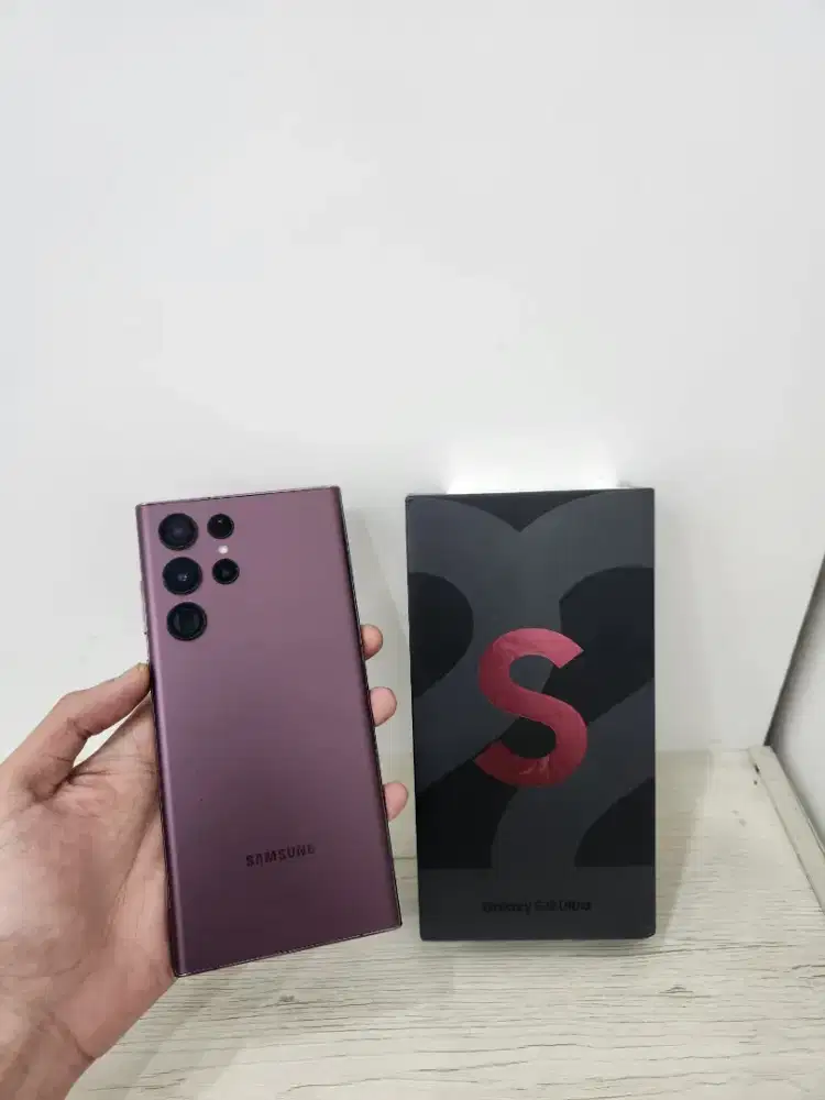 Samsung S22 ultra 12/256gb