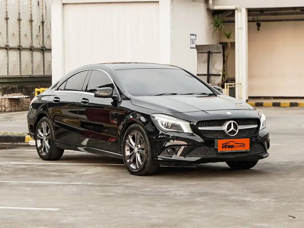 CLA200 1.5 AT 2015 Hitam