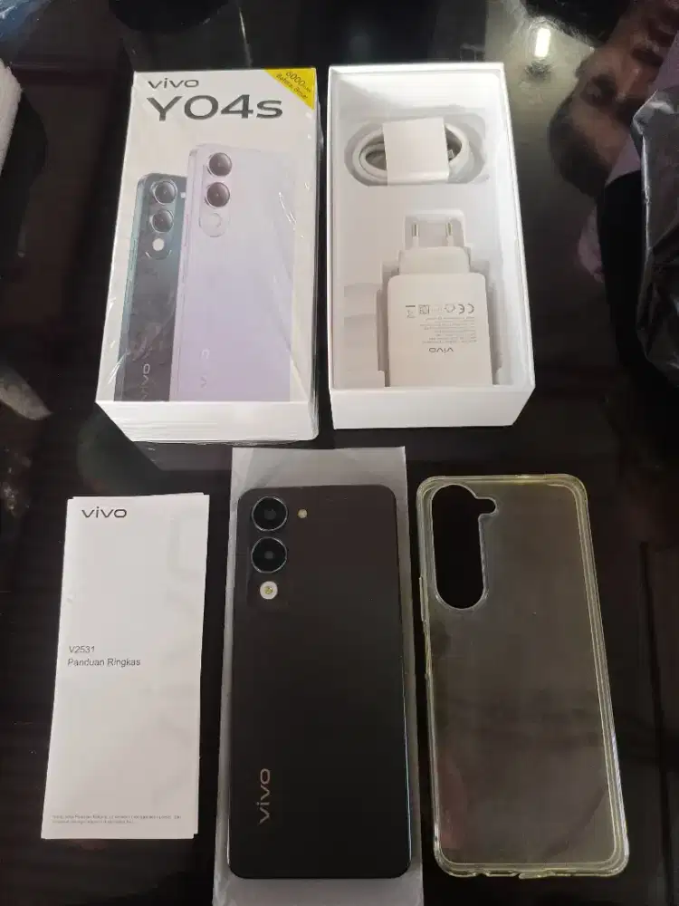 Vivo Y04s 4/64gb lengkap