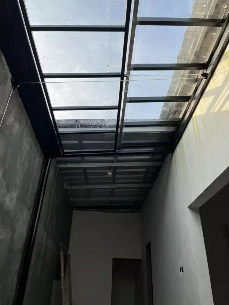 Kanopi atap kaca