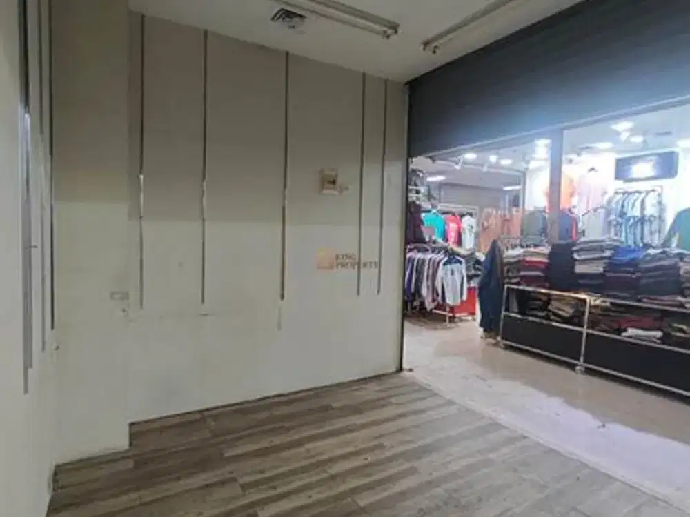 Siap pakai! Area ramai cocok untuk shop fashion accesories dll Nego sampai deal jual cepat kios Usaha di ITC Kuningan Akses langsung ke kawasan bisnis