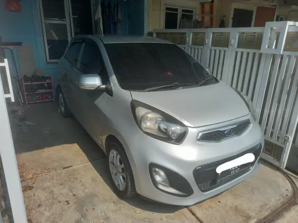 Dijual Kia Picanto Matic 2012