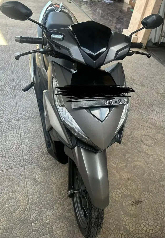 Vario tahun 2017 warna grey 150 cc