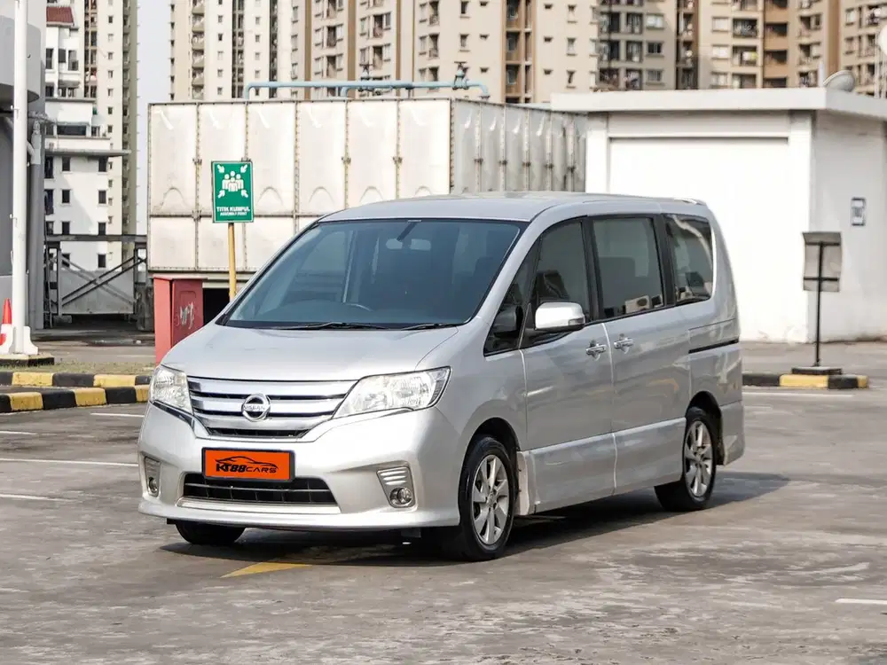 [Low KM66rb] Nissan Serena HWS AT 2013 / 2014 Silver
