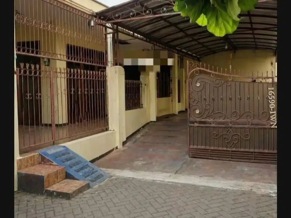 DI JUAL 2 rumah jadi 1 Di Karang tengah Ciledug, Tangerang