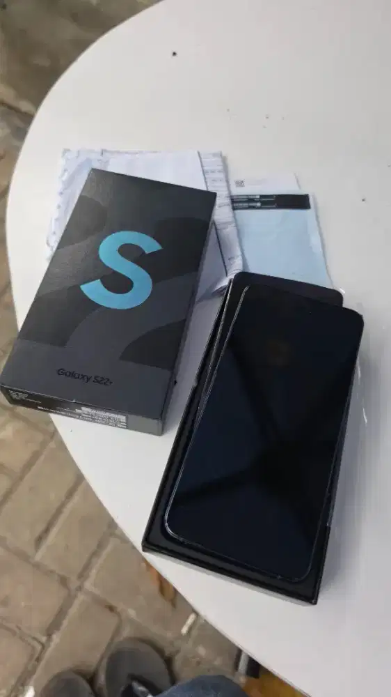 Samsung S22 Plus like new joss