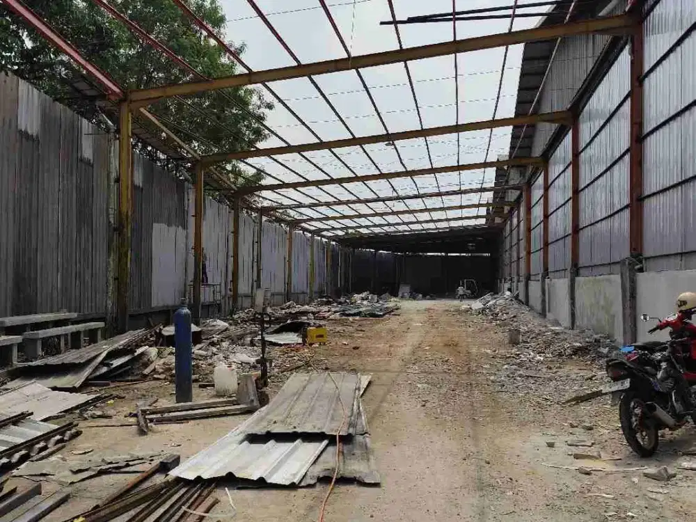 Gudang Besar Baru Siap Pakai – Lokasi Strategis Dekat Gading Serpong & Exit Tol Legok