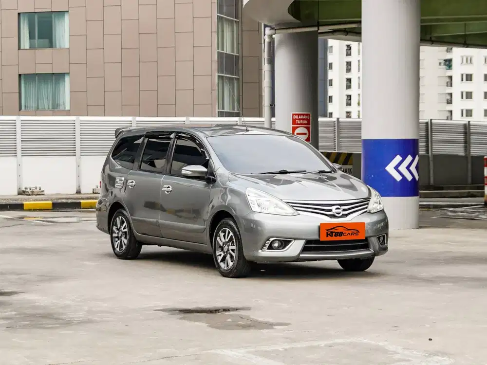 Nissan Grand Livina XV 1.5 2018 abu matic