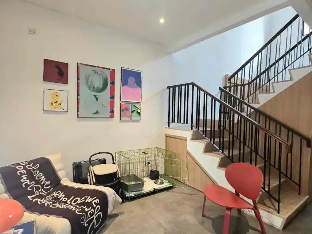 Di Jual Rumah Modern Dua Lantai Siap Huni Dekat Akses Tol Bintaro