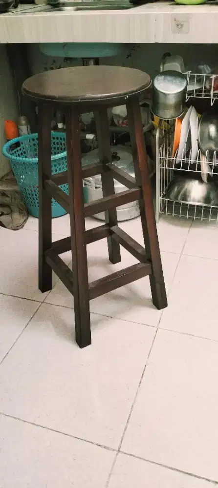 Kursi bar kondisi ciamik