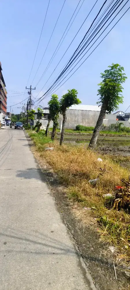 Tanah solo 2000m Singopuran Kartasura dekat UMS solo
