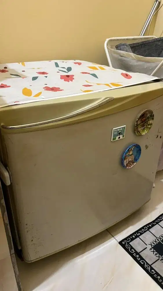 Kulkas Kecil Merk Toshiba