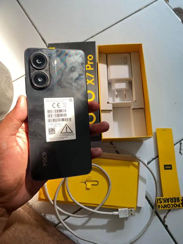 poco x7 pro 5G 12/512 gb