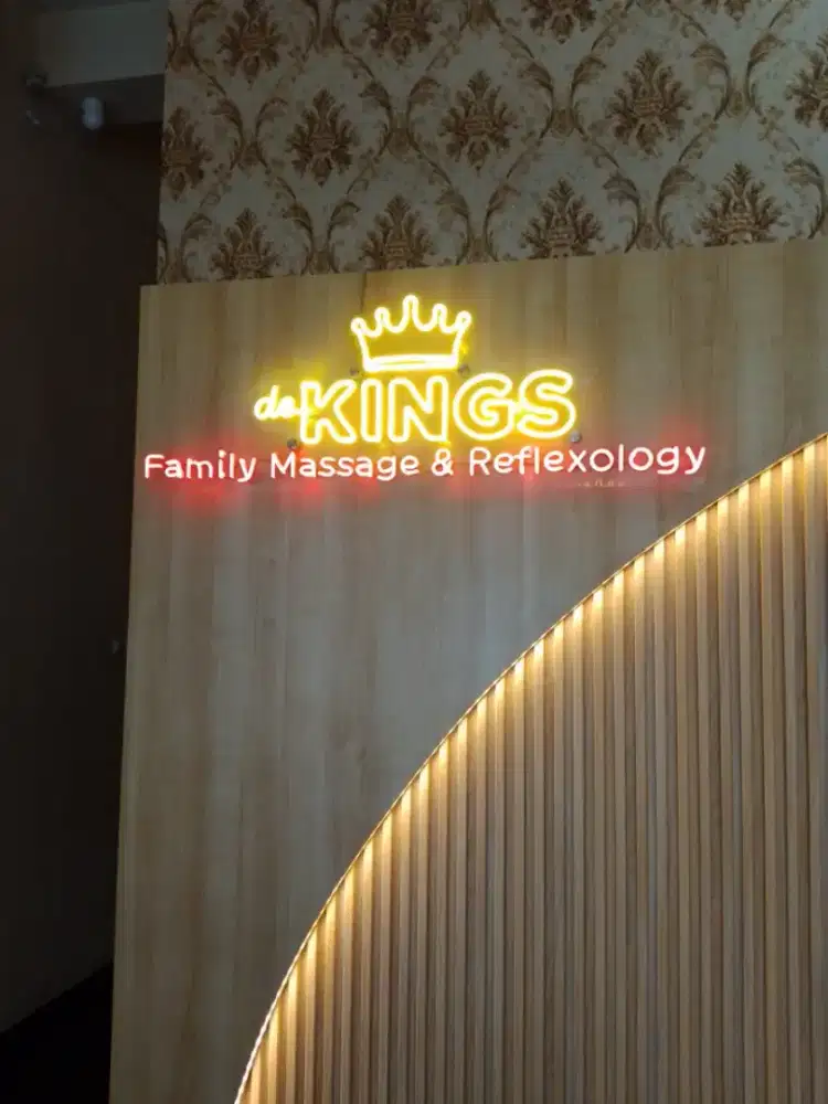 Dibutuhkan segera Staff Admin di dekings family massage & reflexology