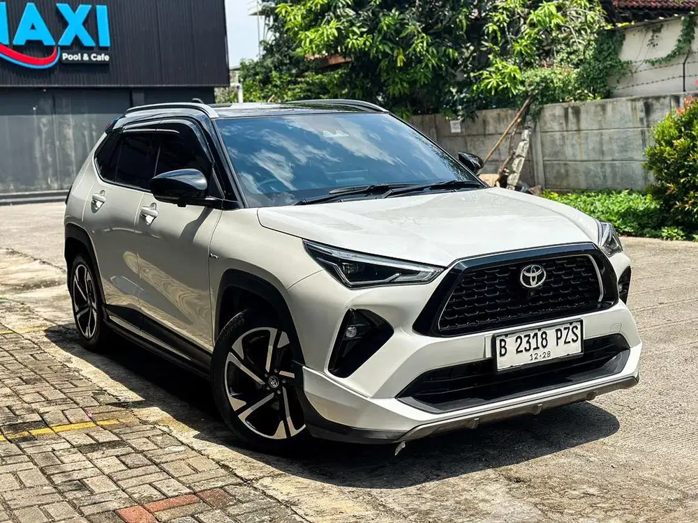 Yaris Cross Hybrid TSS GR Sport Matic 2023 [Low KM 15-rb] [Tdp 62 jt]