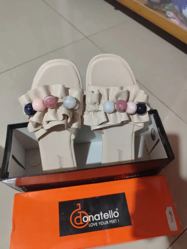 Sendal donatelo