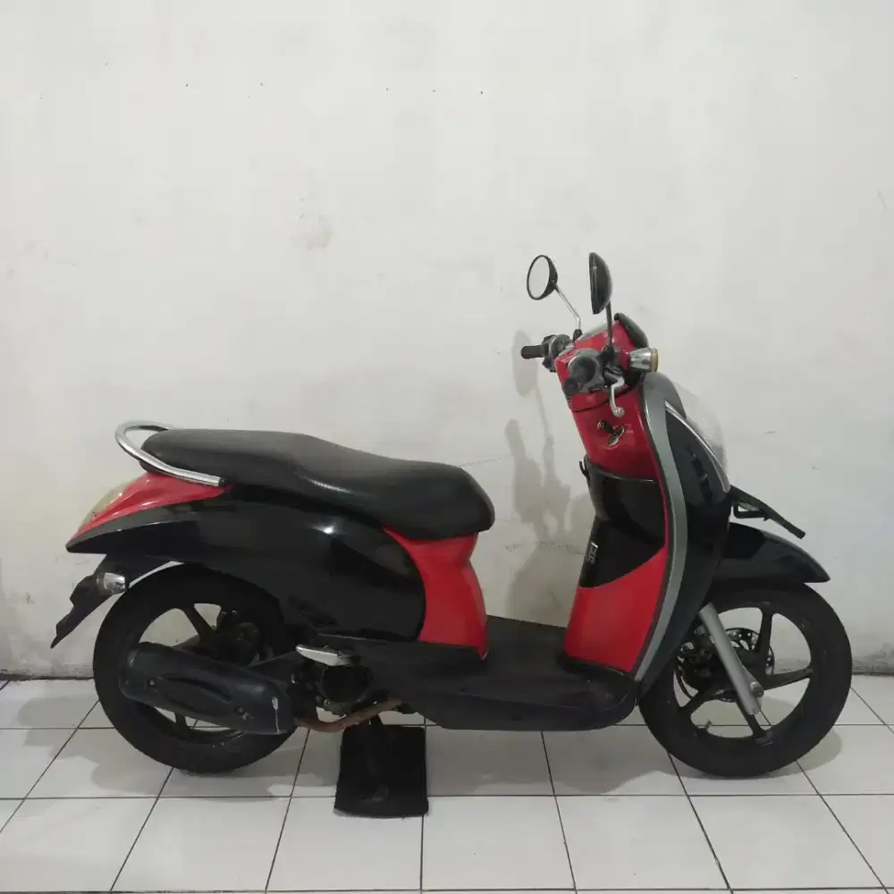 Honda Scoopy Karbu 2012 Bagus lengkap Mesin Cakep