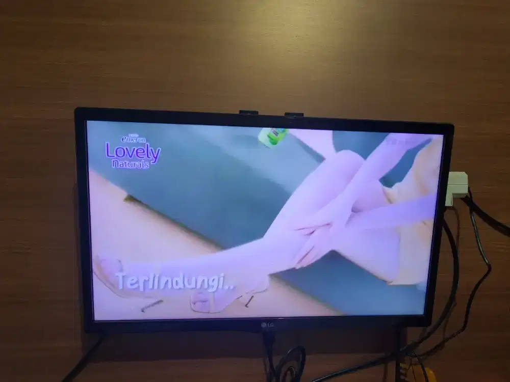 LED TV MONITOR merk LG 24MT48AF