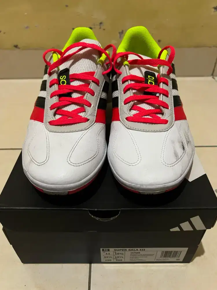 Sepatu Futsal Adidas Super Sala Size 45 1/3