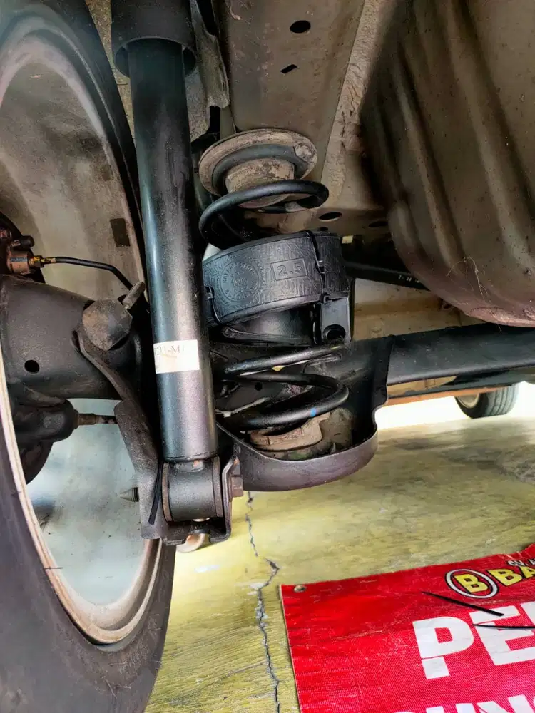SHOCK AWET Mobil Anti Limbung & Gasruk dg pasang Balance Spring Buffer