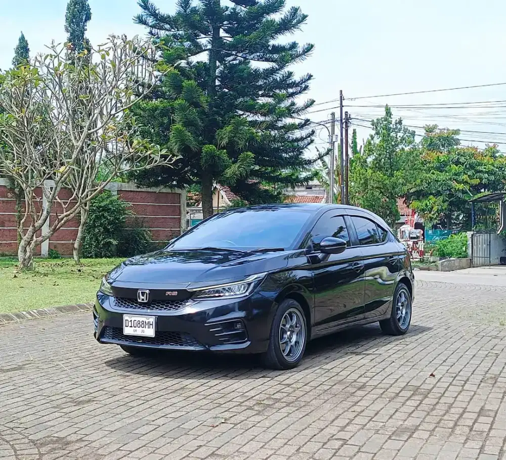 New City RS HB CVT 2021 Black