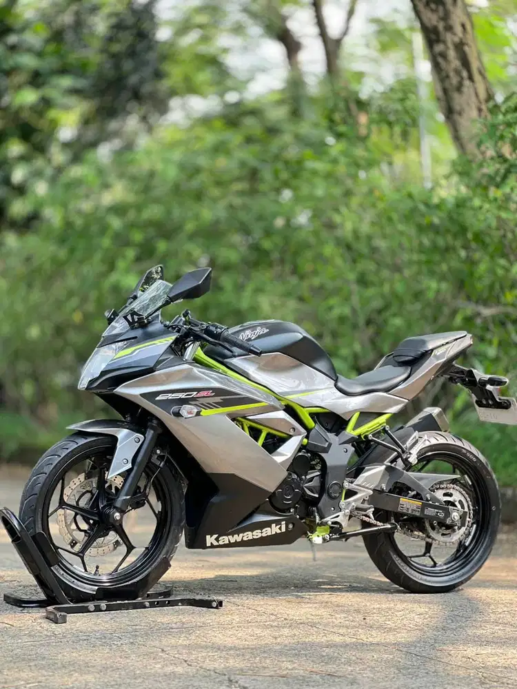 KAWASAKI NINJA 250 MONO SL 2018 GREY KM 9K PAJAK PANJANG SIAP NGEBUT